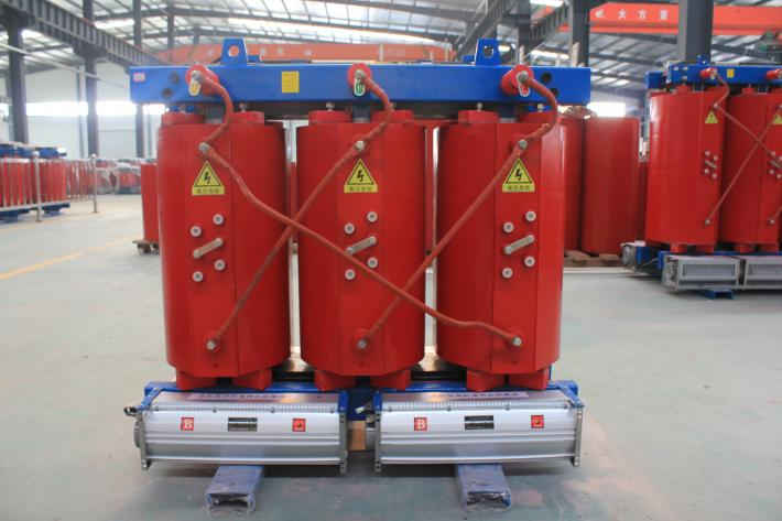 一般北京創(chuàng)聯(lián)匯通電氣全鋁的干式變壓器800kva價(jià)格是33900元，全銅的800kva干式變壓器價(jià)格是65000元。